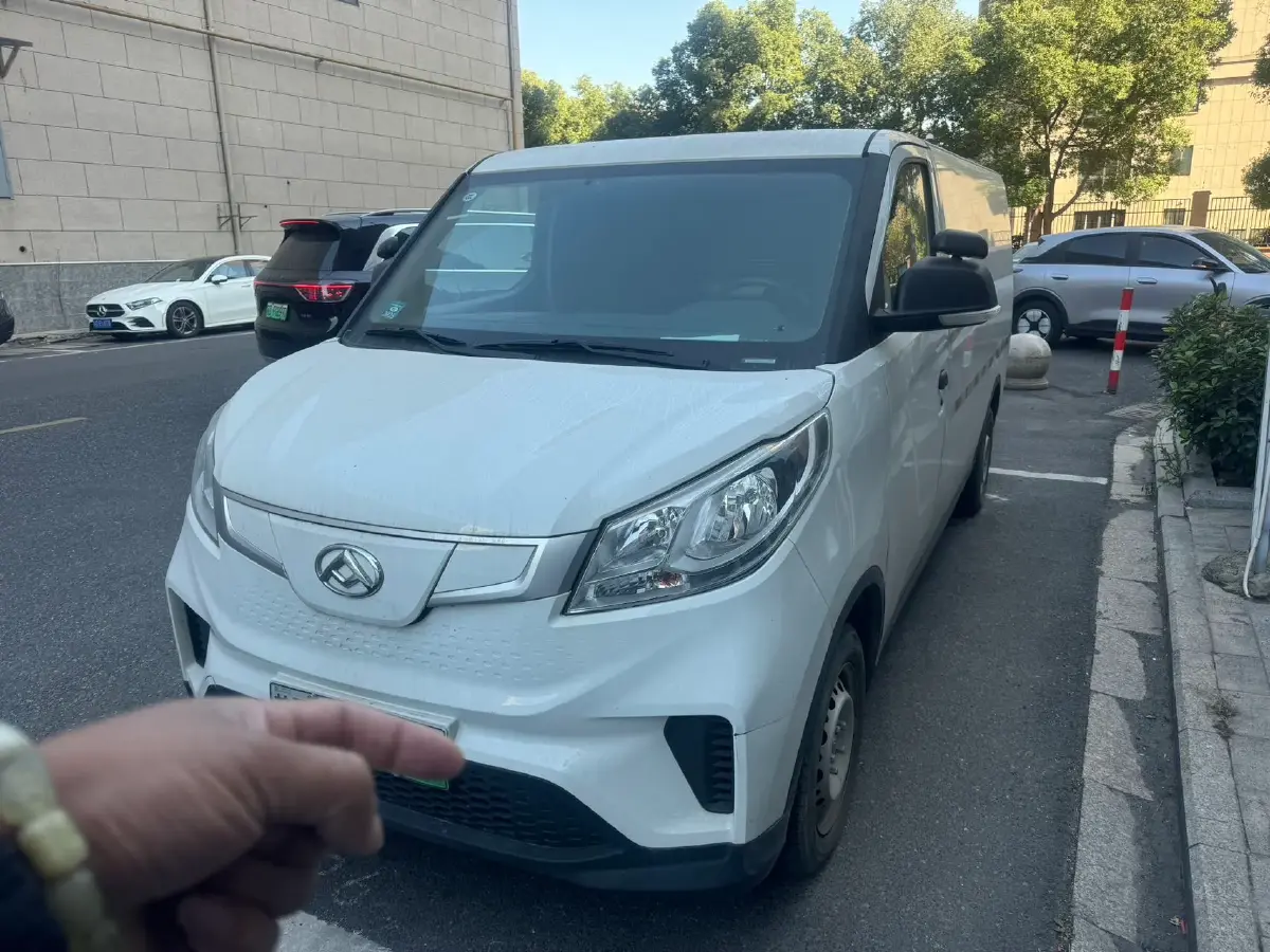 2023 MAXUS EV30 BEV 41.86KWH