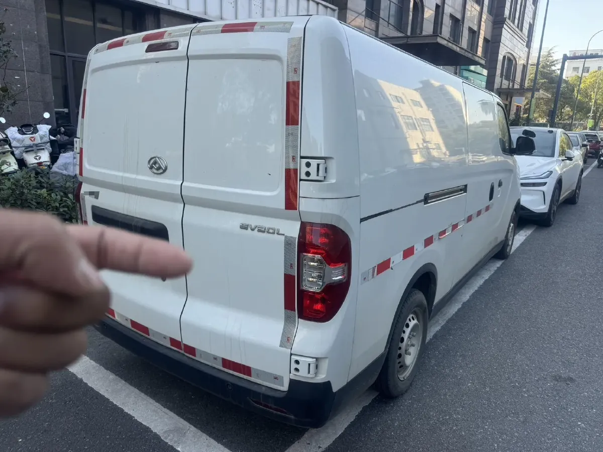 2023 MAXUS EV30 BEV 41.86KWH,autocango,china used car exporter,china ev exporter,chinese used car exporter,chinese used ev exporter