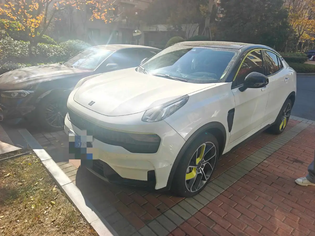 2020 LYNK&CO 05 2.0T 254HP L4 8AT