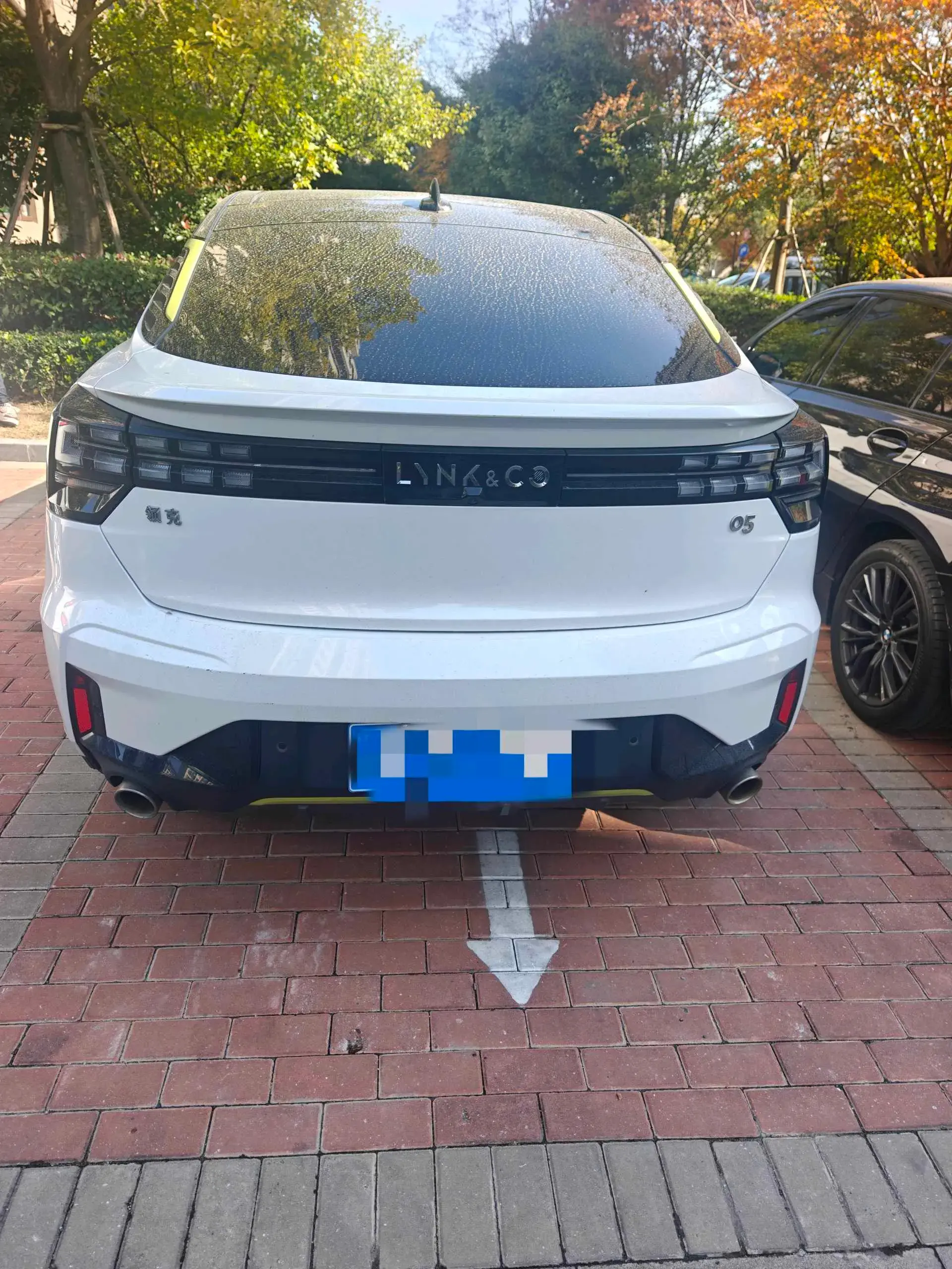 2020 LYNK&CO 05 thumbnail 3