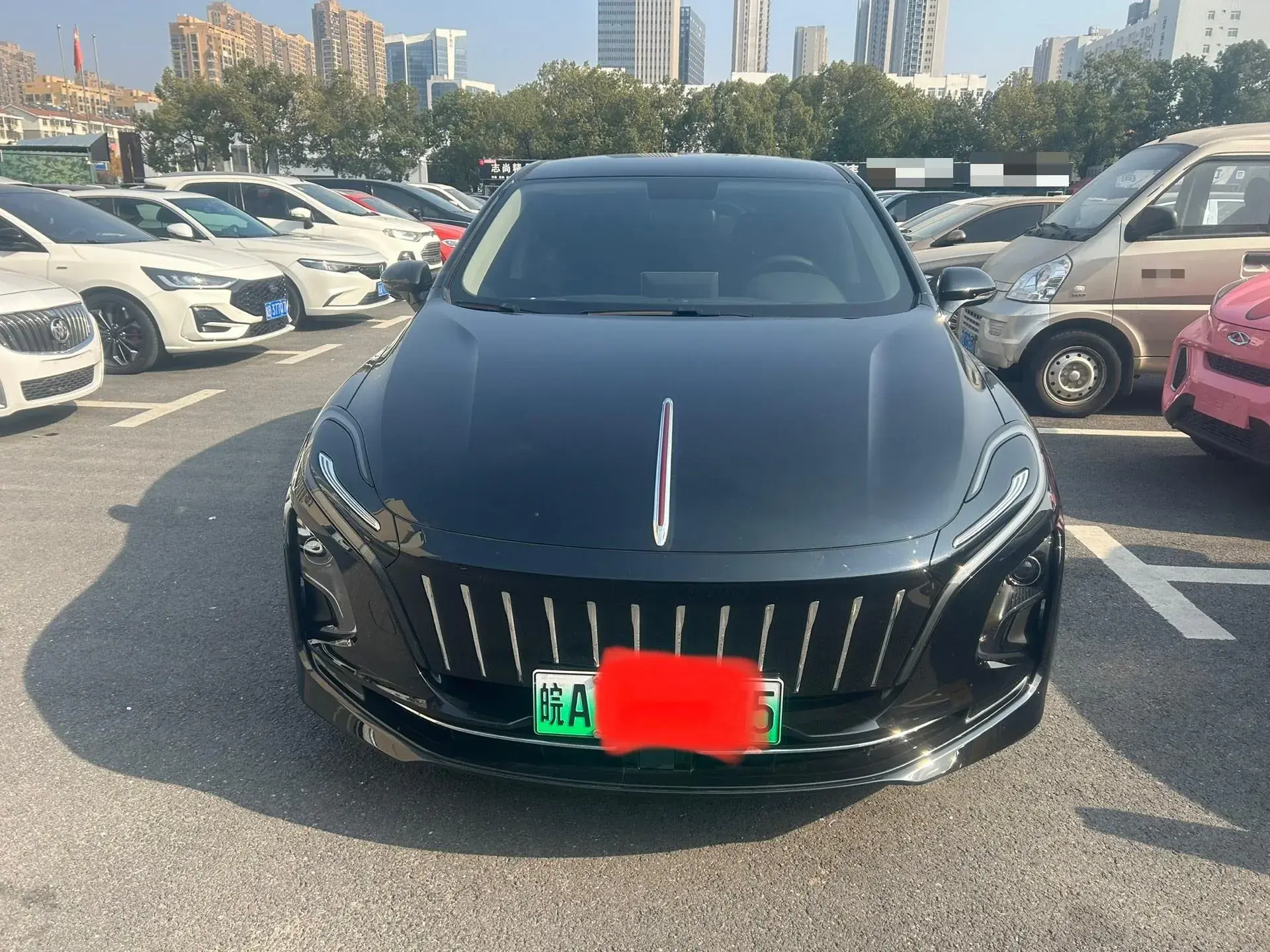 2023 HONGQI E-QM5 thumbnail 2