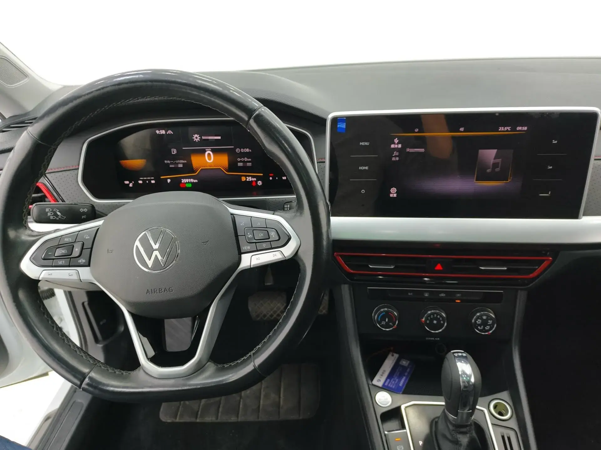 2023 VOLKSWAGEN LAVIDA thumbnail 4