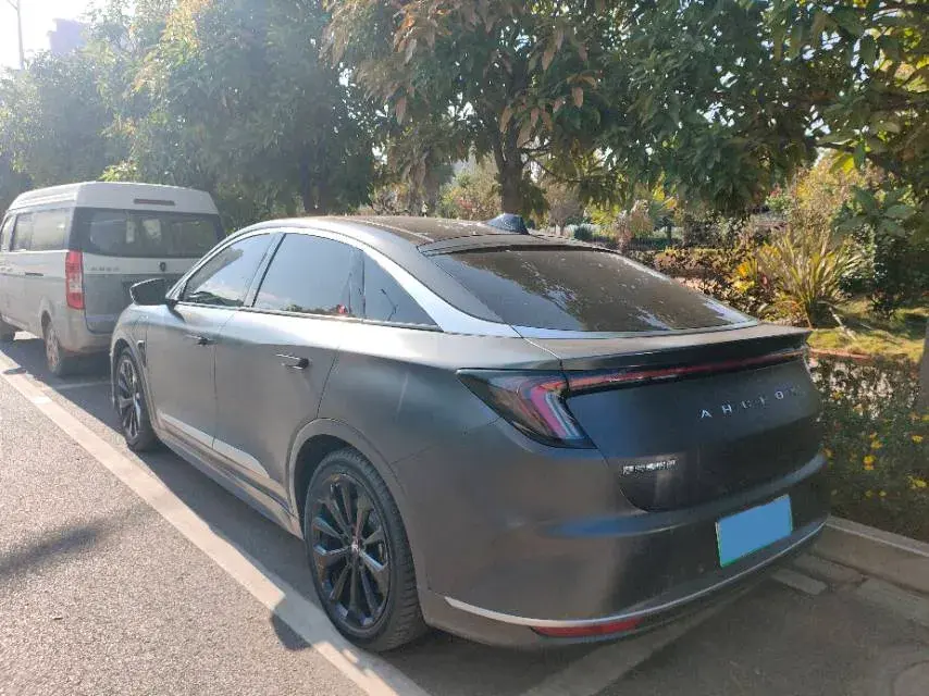 2022 ARCFOX ΑS thumbnail 3