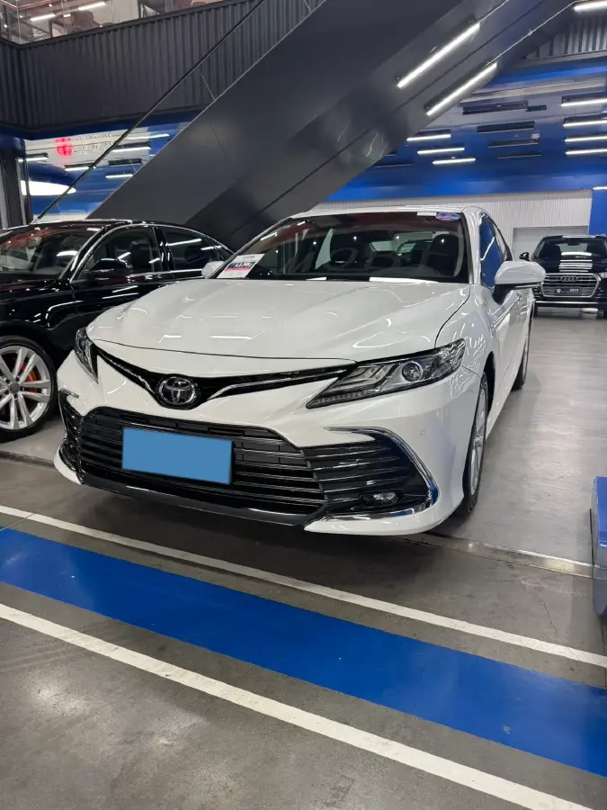 2021 Toyota Camry 2.0L 178HP L4 CVT