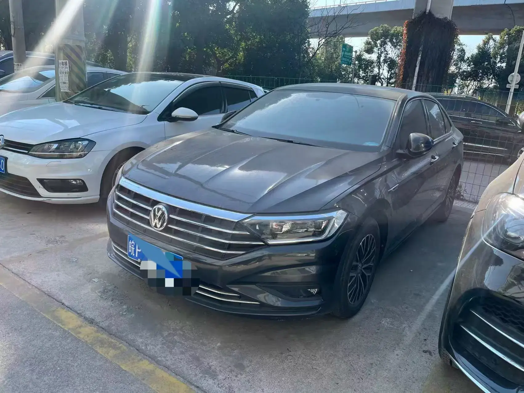 2020 VOLKSWAGEN SAGITAR view 1