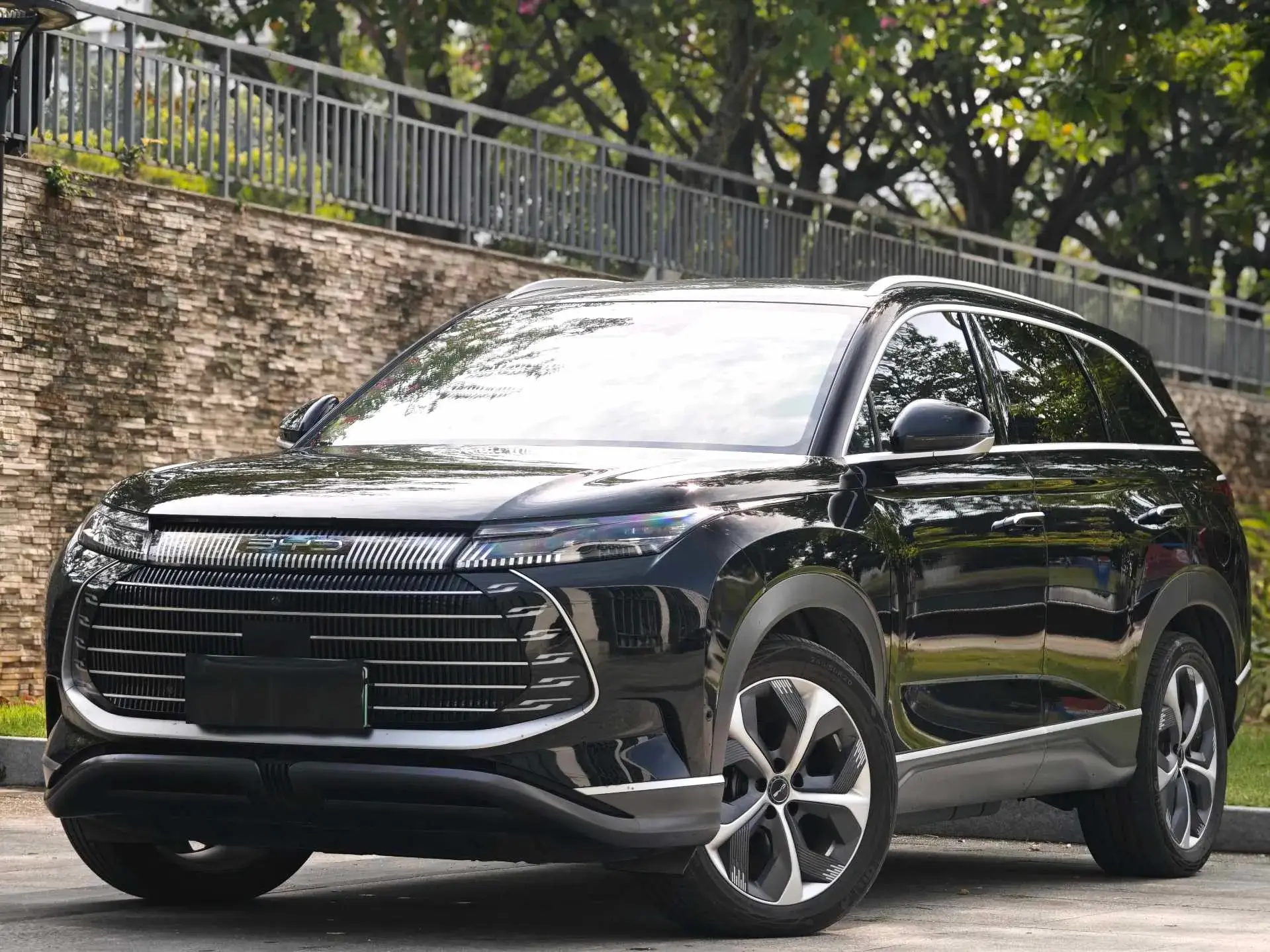 2023 BYD FRIGATE view 1