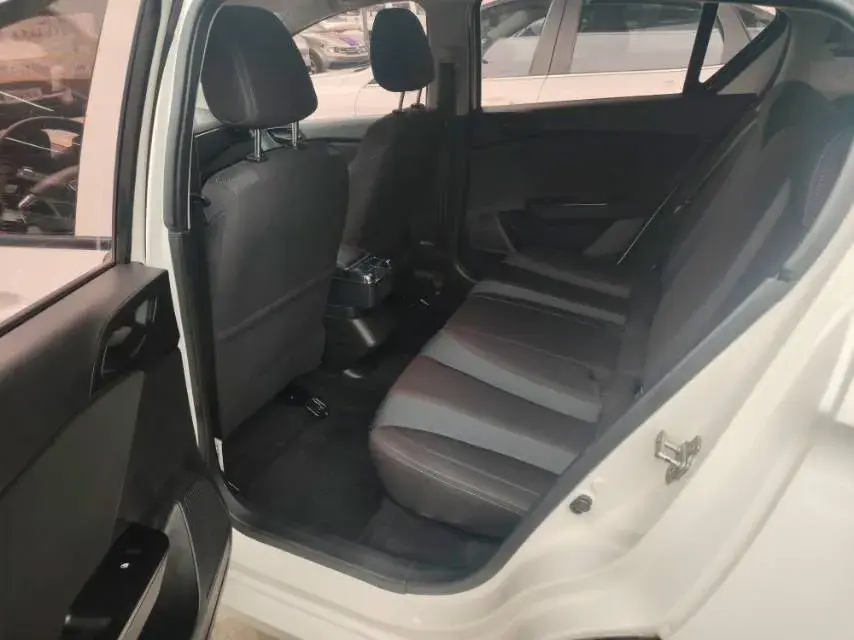 2016 BAOJUN 310 thumbnail 4