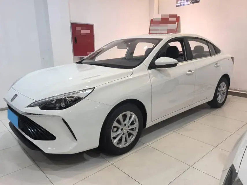 2024 Roewe i5 1.5L 129HP L4 CVT