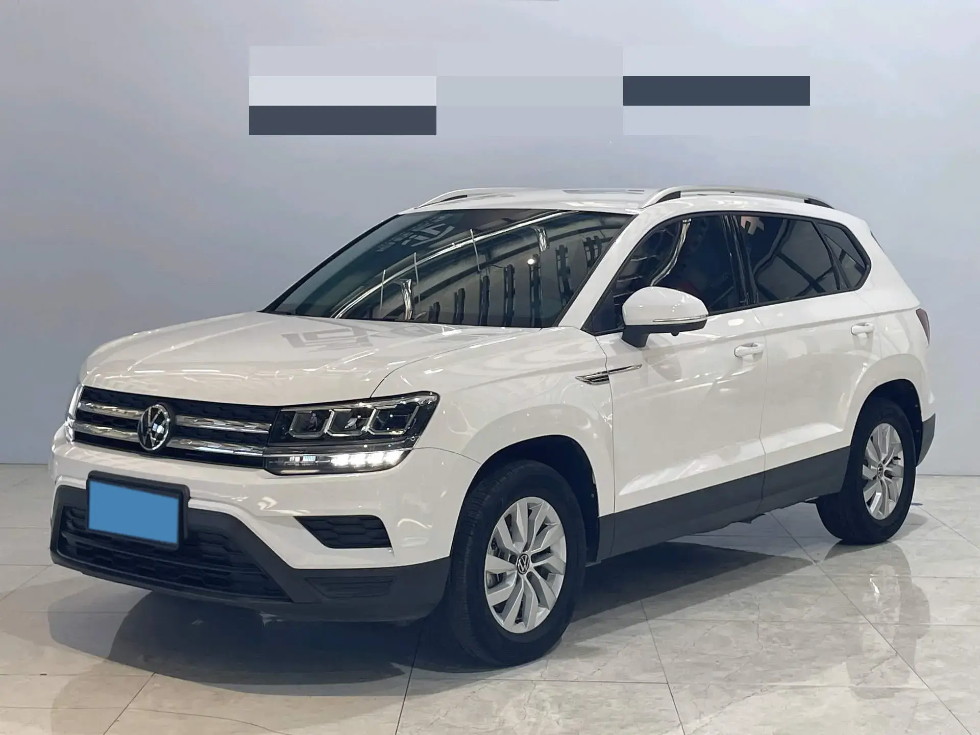 2021 VOLKSWAGEN THARU view 1