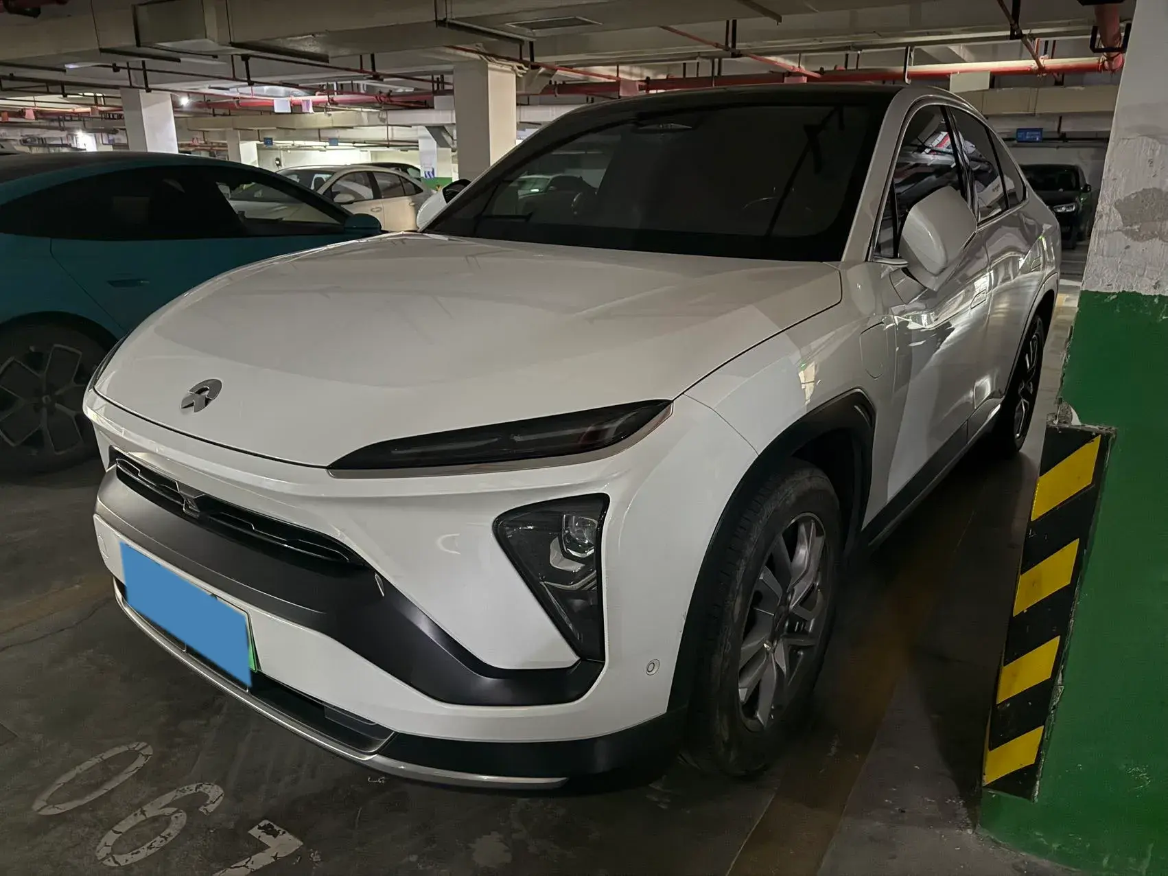 2020 NIO EC6 view 1