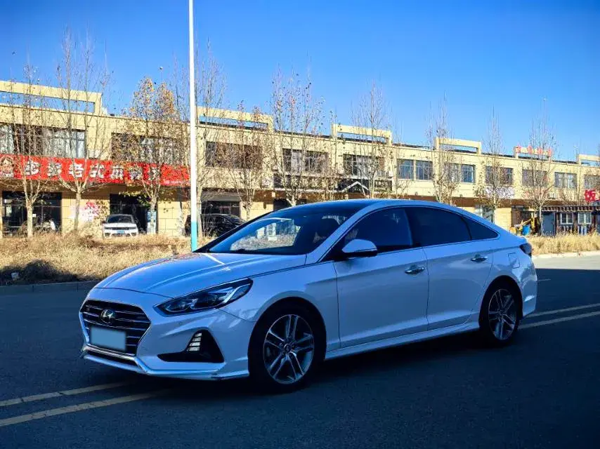 2018 Hyundai Sonata 2.0T 241HP L4 6AT
