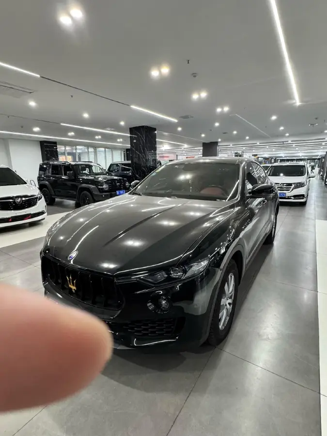 2018 Maserati Levante 3.0T 350HP V6 8AT