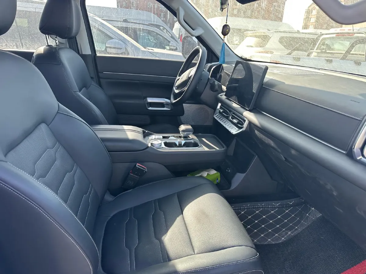 2025 Dongfeng Z9 GE PHEV 1.5T 147HP L4 4DHT PHEV,autocango,china used car exporter,china ev exporter,chinese used car exporter,chinese used ev exporter