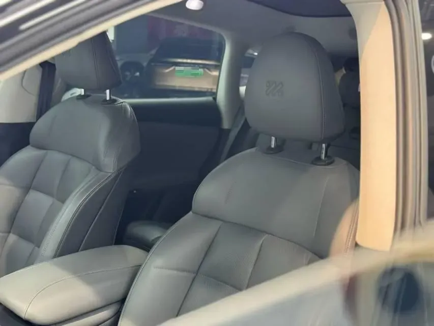 2023 IM LS6 BEV 71KWH,autocango,china used car exporter,china ev exporter,chinese used car exporter,chinese used ev exporter