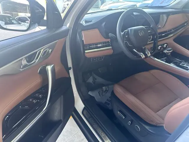 2021 ChangAn CS95 2.0T 233HP L4 6AT,autocango,china used car exporter,china ev exporter,chinese used car exporter,chinese used ev exporter