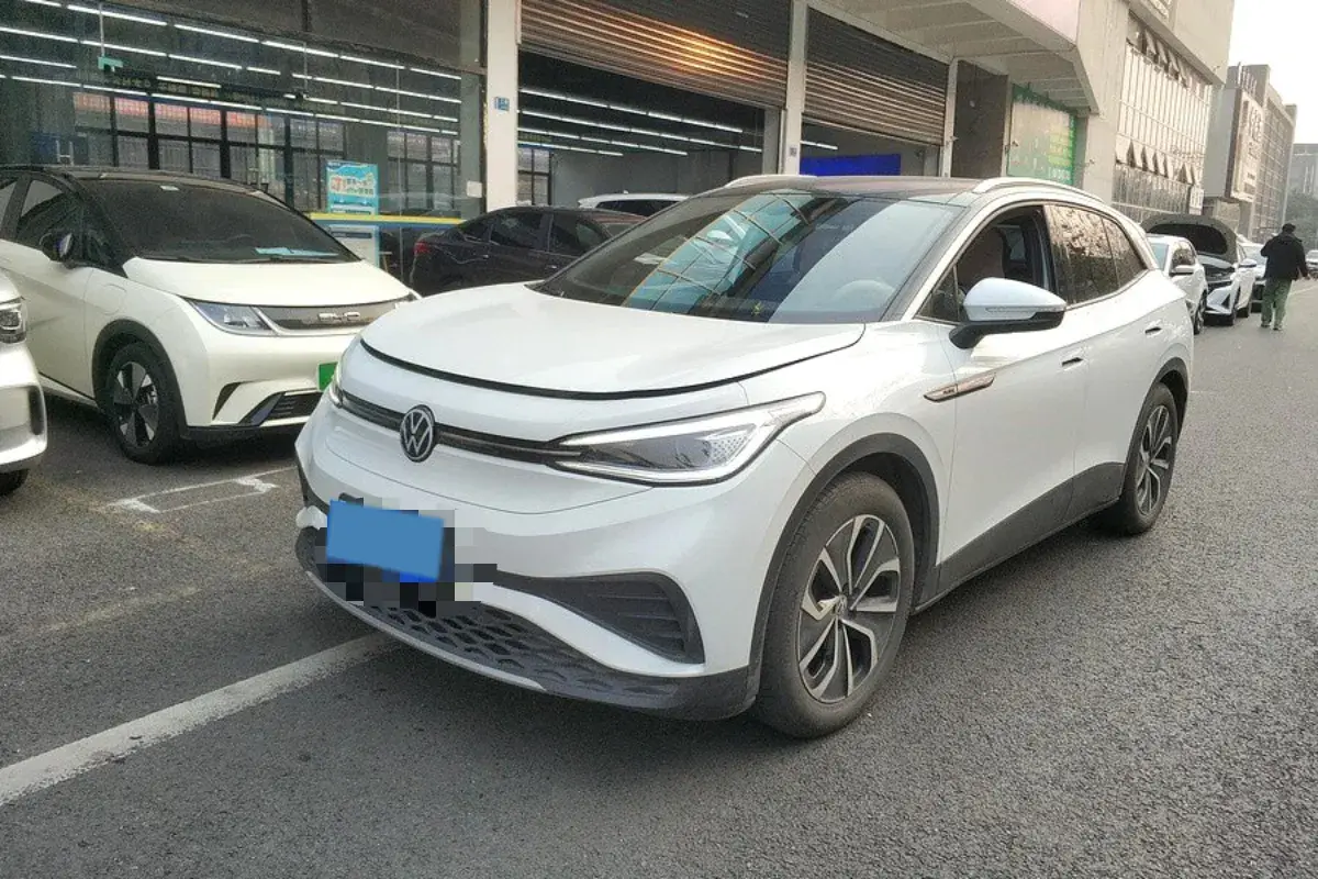 2024 Volkswagen ID.4 X BEV 52.8KWH