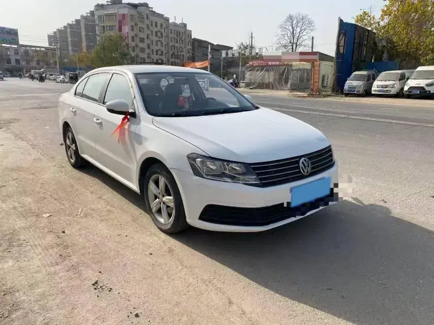 2018 VOLKSWAGEN LAVIDA thumbnail 2