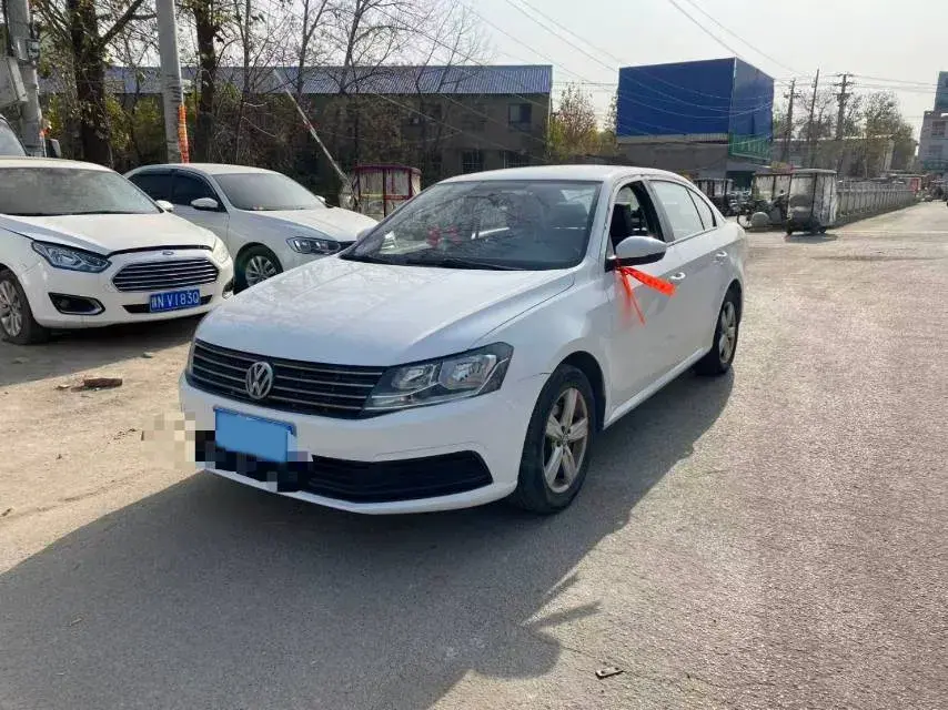 2018 VOLKSWAGEN LAVIDA view 1