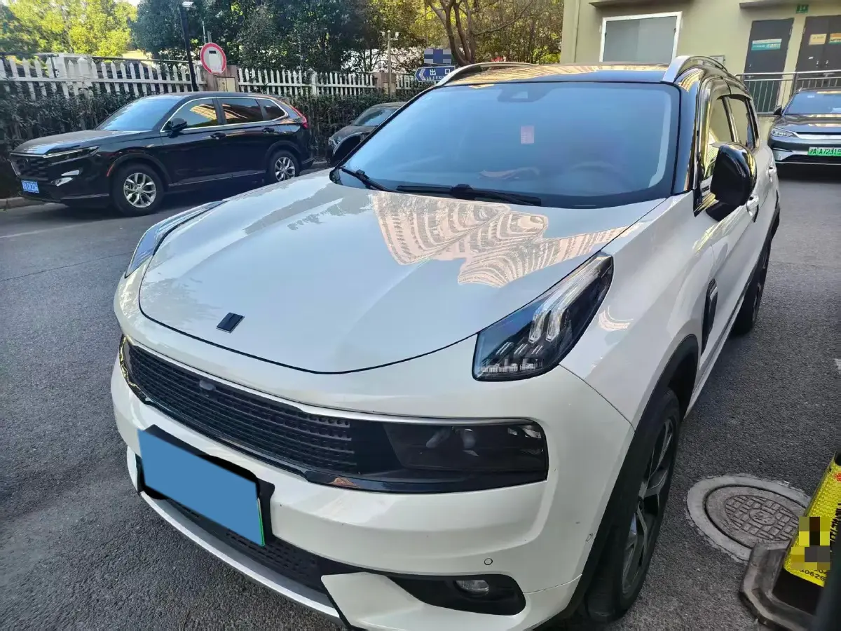 2019 LYNK&CO 01 EM-P 1.5T 180HP L3 7DCT PHEV 9.4KWH