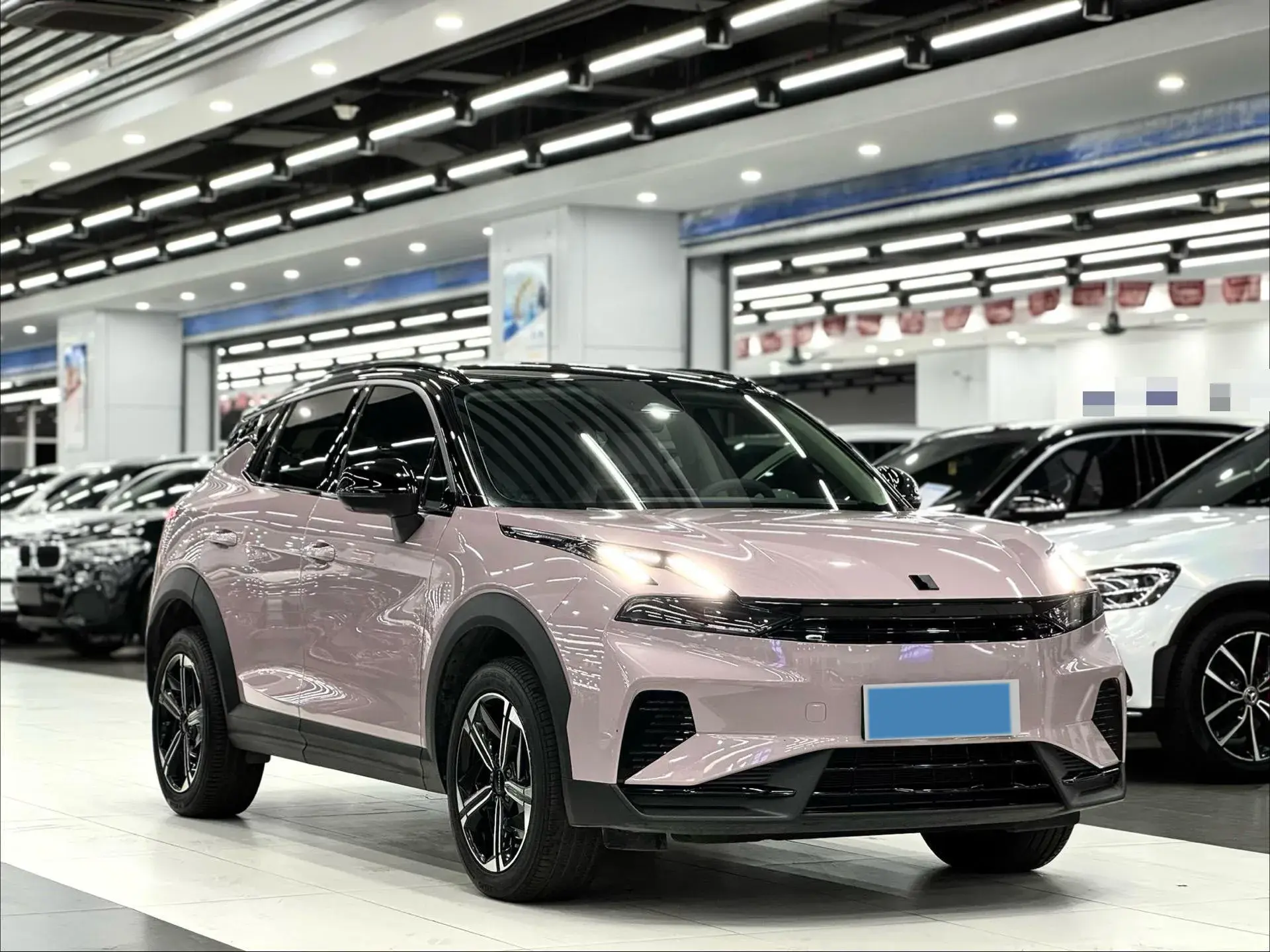 2023 LYNK&CO 06 thumbnail 3