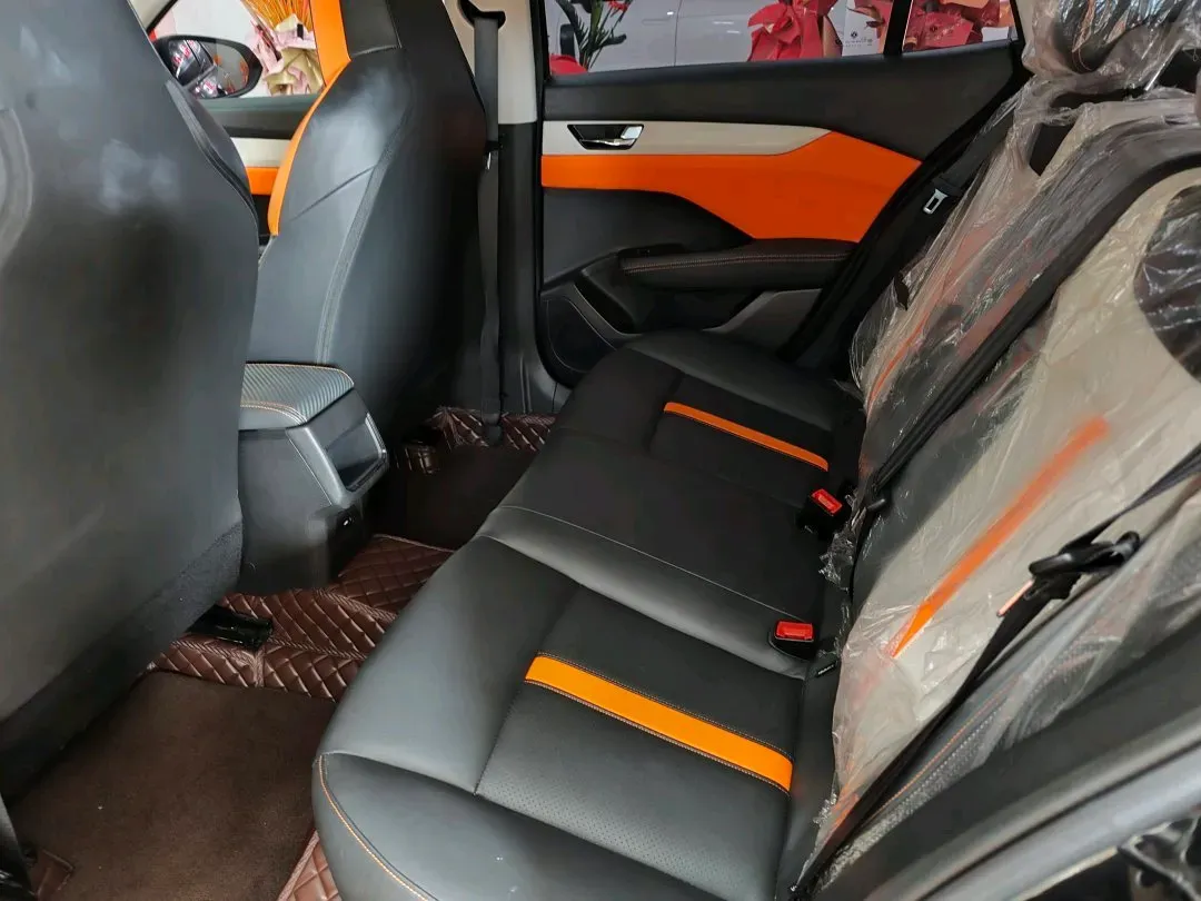 2023 DongFeng Aeolus YiXuan 1.5L 125HP L4 6DCT,autocango,china used car exporter,china ev exporter,chinese used car exporter,chinese used ev exporter