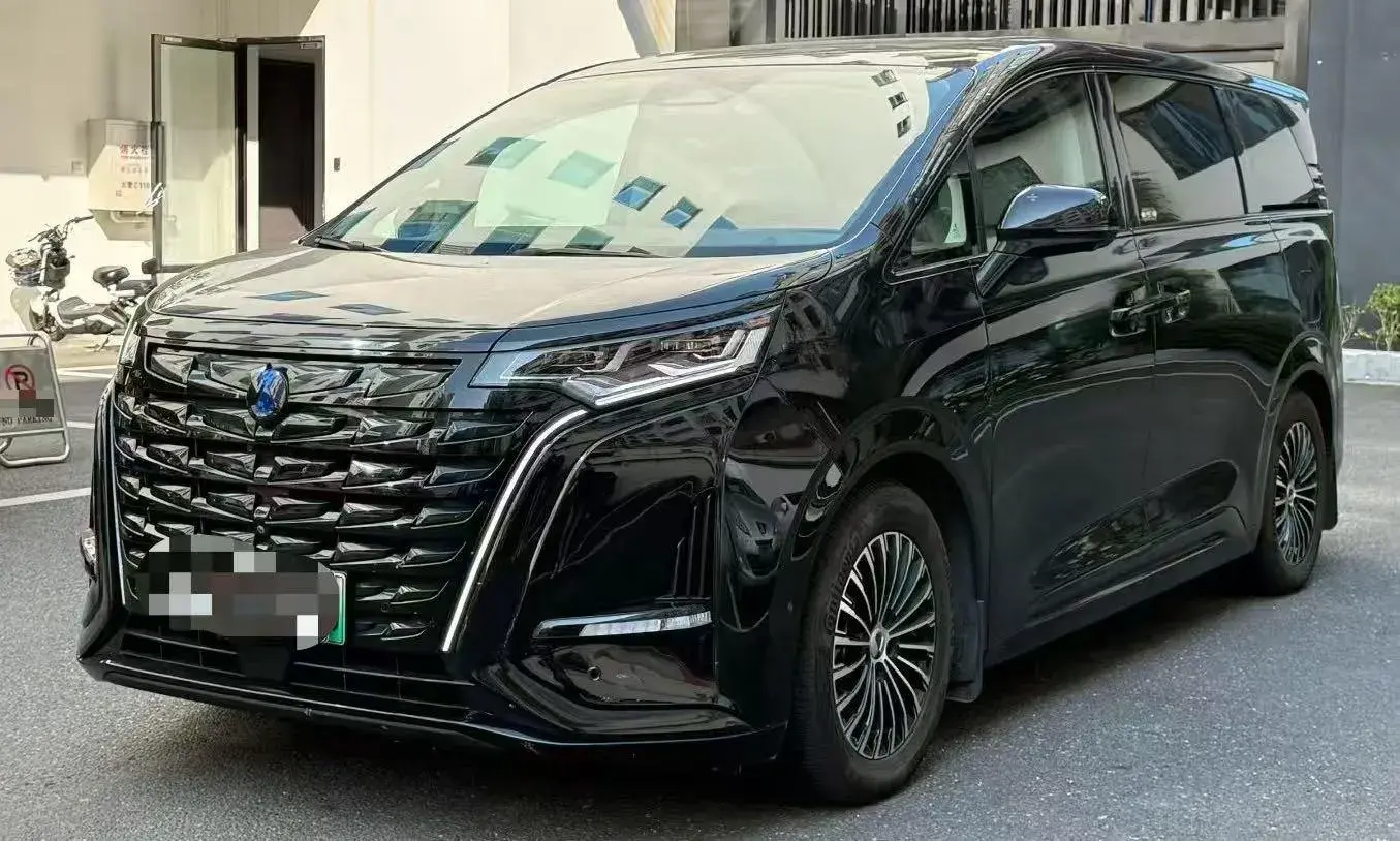 2022 HongQi HS7 3.0T 337HP V6 8AT