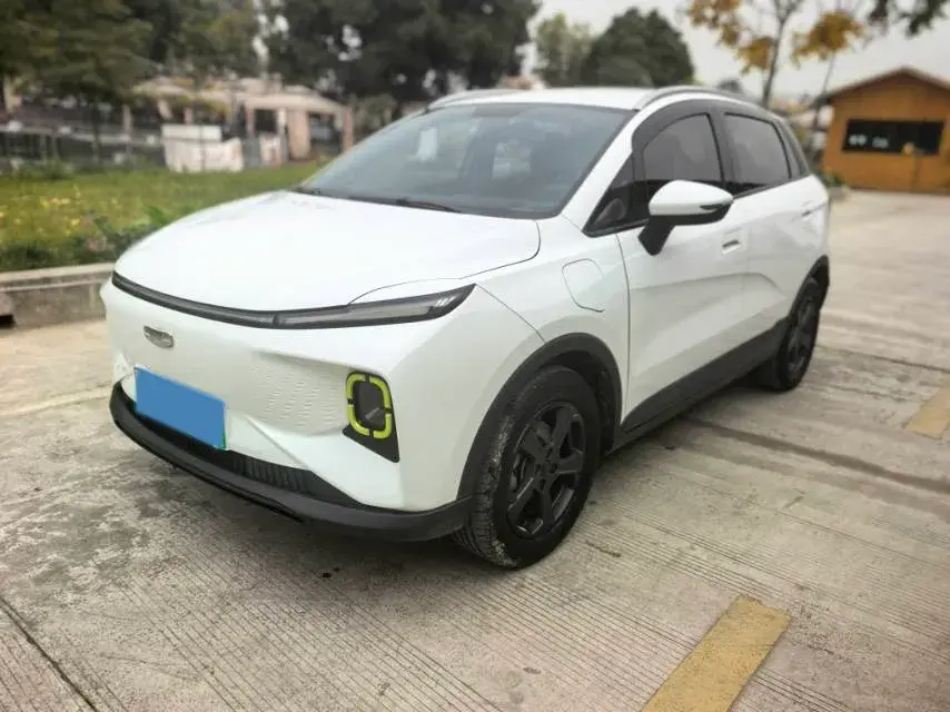 2023 Geometry E BEV 33.5KWH