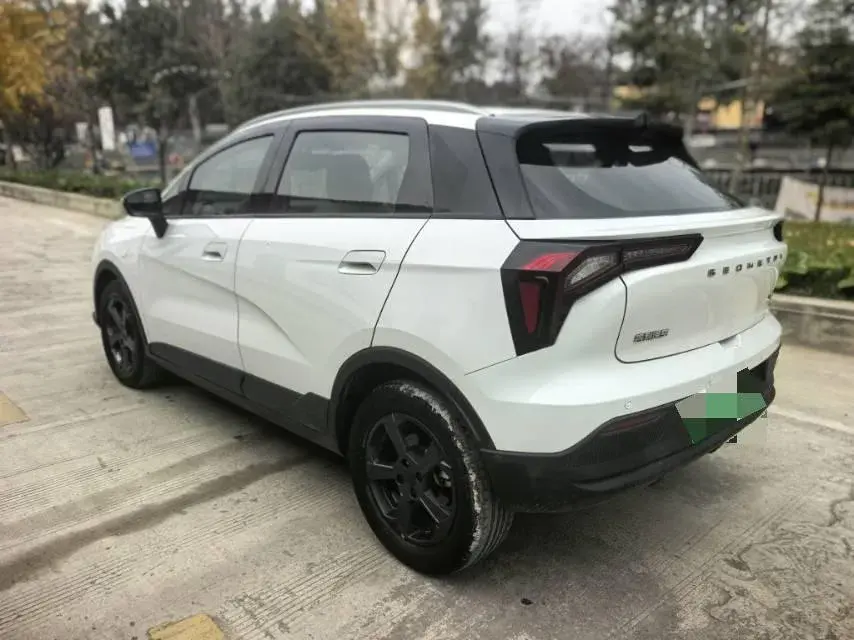 2023 GEOMETRY E thumbnail 3