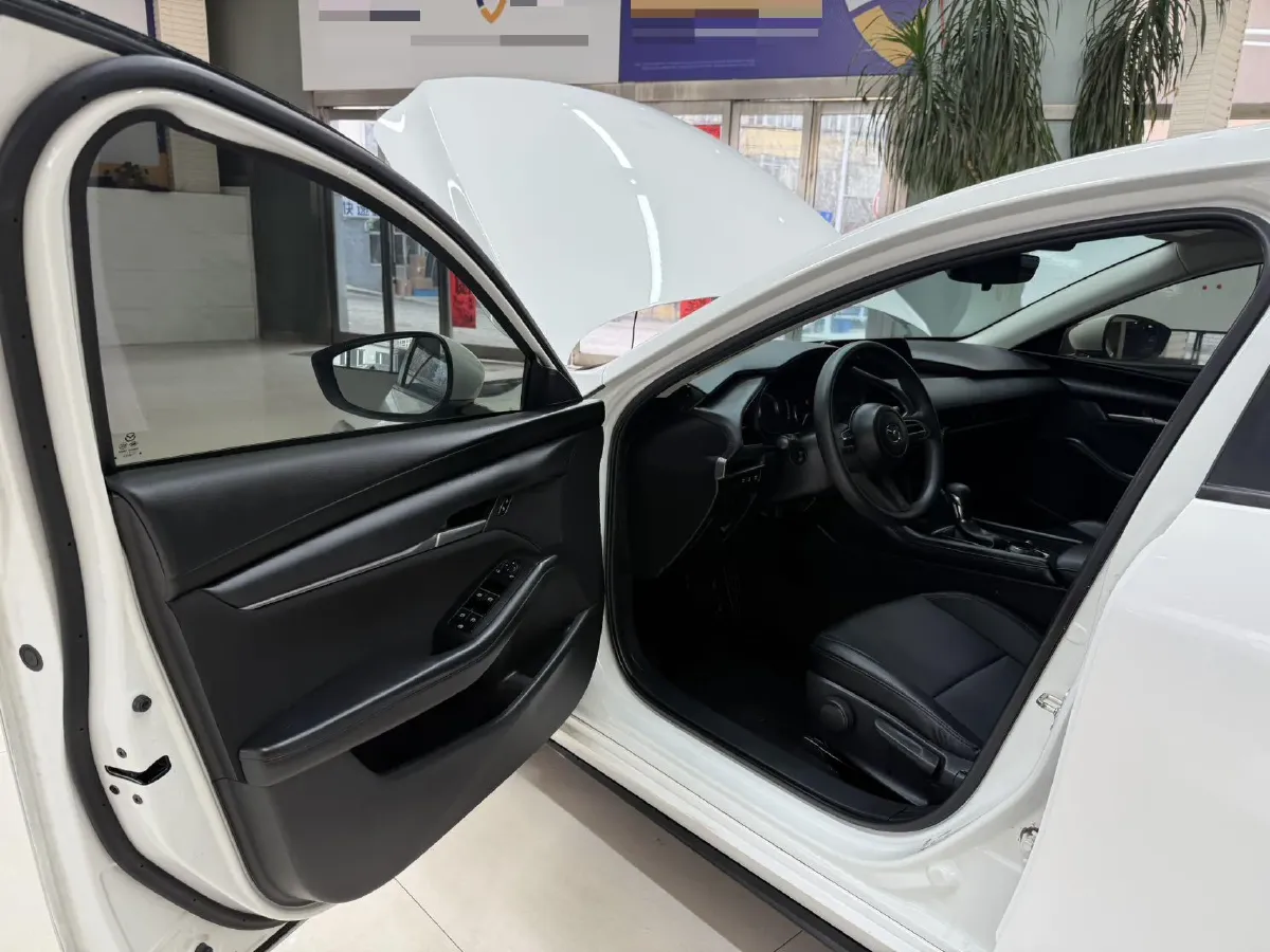 2021 Mazda 3 Axela 1.5L 117HP L4 6AT,autocango,china used car exporter,china ev exporter,chinese used car exporter,chinese used ev exporter