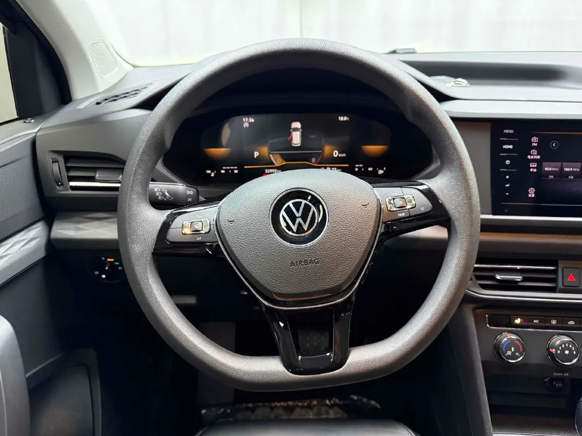 2022 Ford Transit 2.0T 202HP L4 6AT,autocango,china used car exporter,china ev exporter,chinese used car exporter,chinese used ev exporter