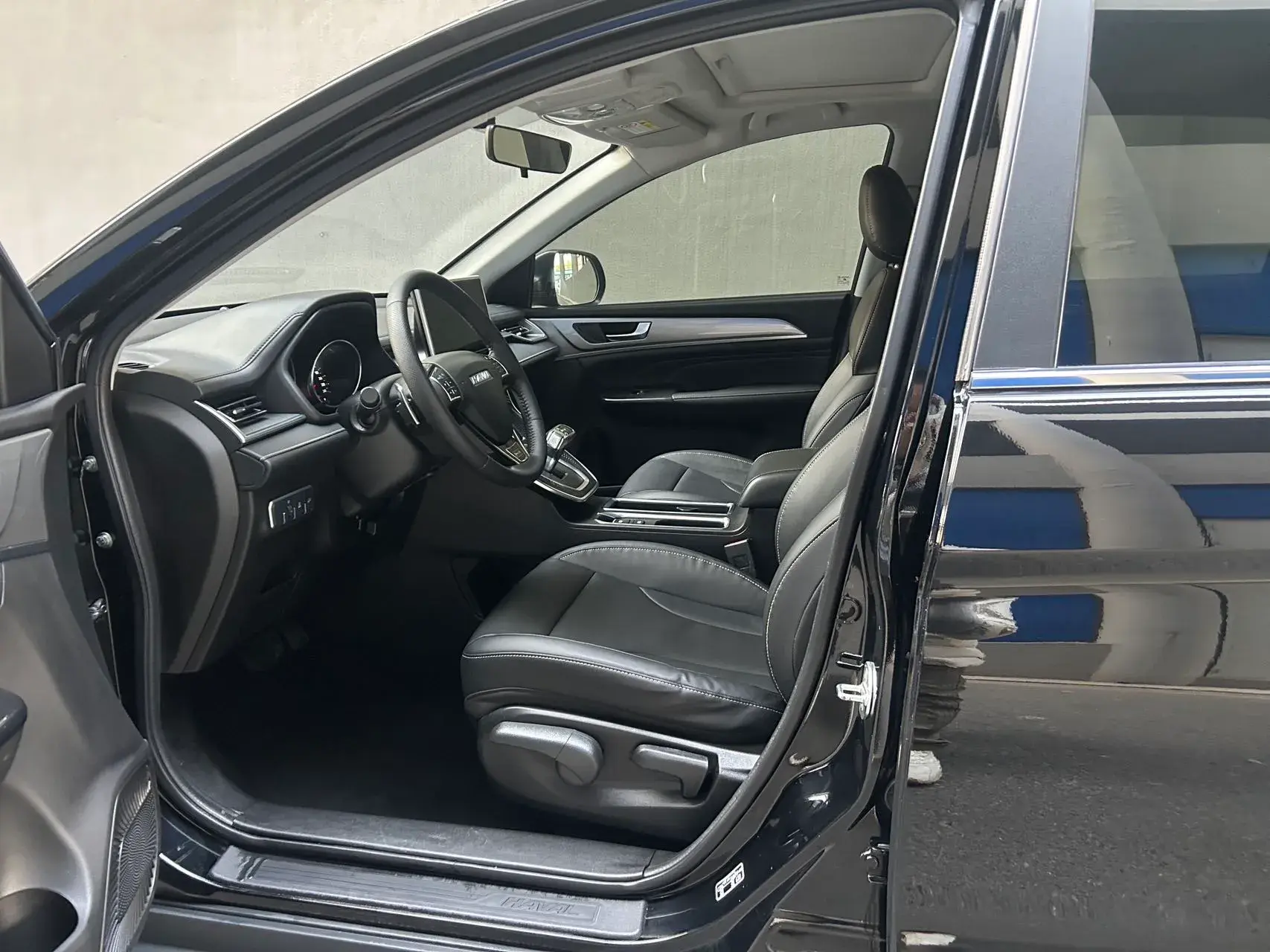 2021 HAVAL M6 thumbnail 3