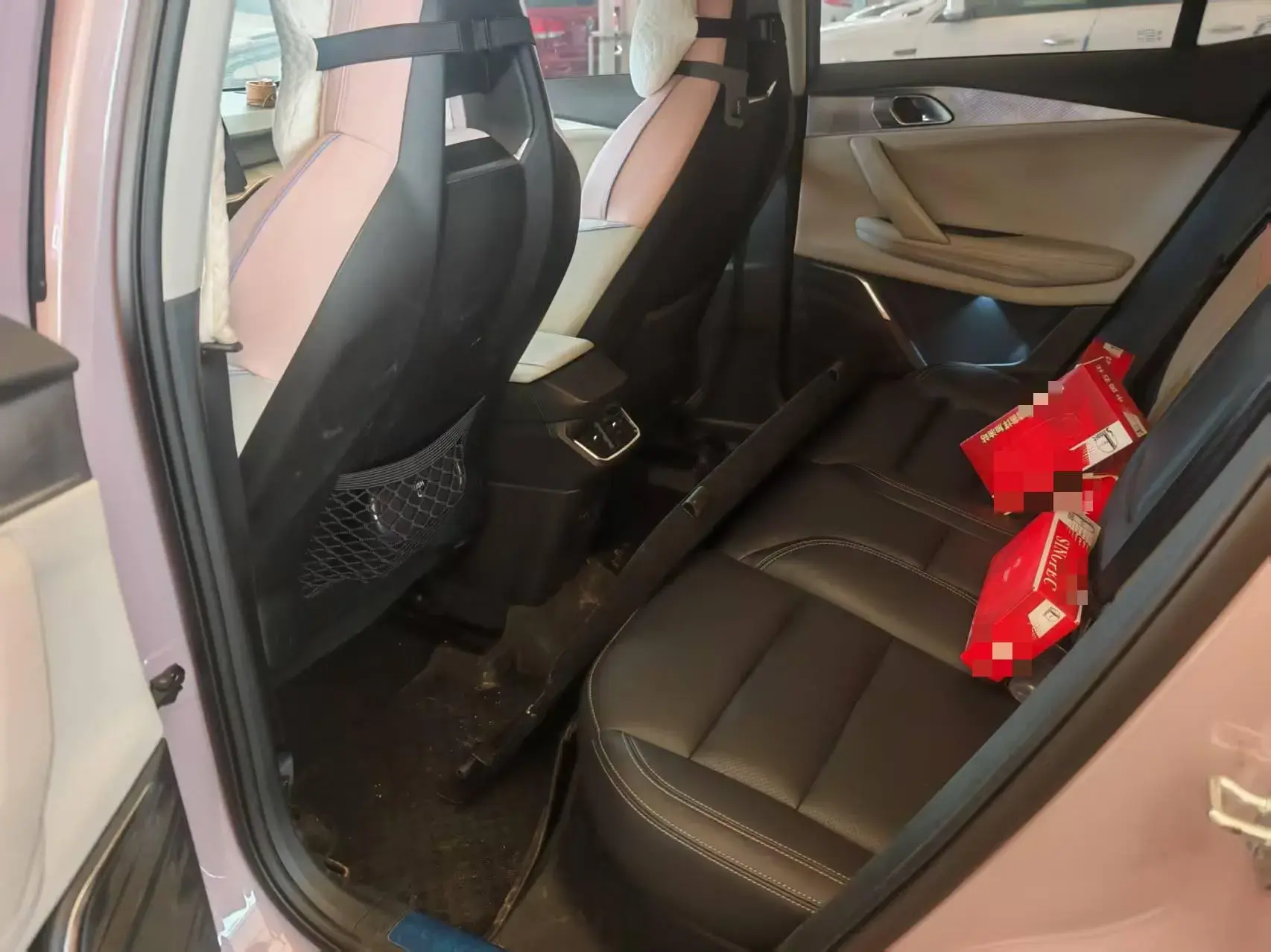 2023 LYNK&CO 06 thumbnail 3