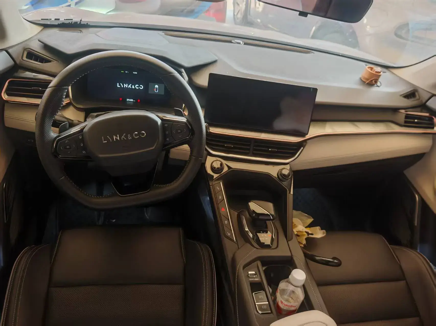 2023 LYNK&CO 06 thumbnail 4