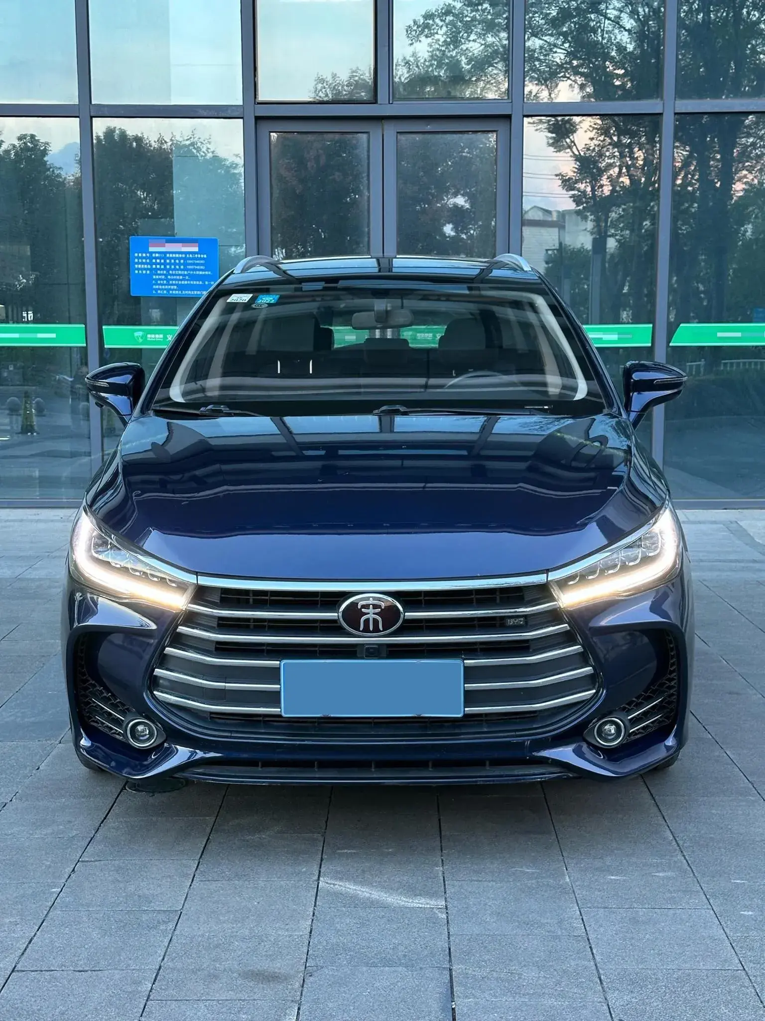 2018 BYD SONG thumbnail 2