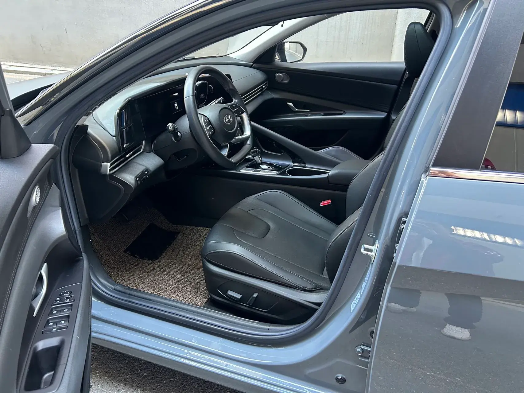 2021 HYUNDAI ELANTRA thumbnail 3