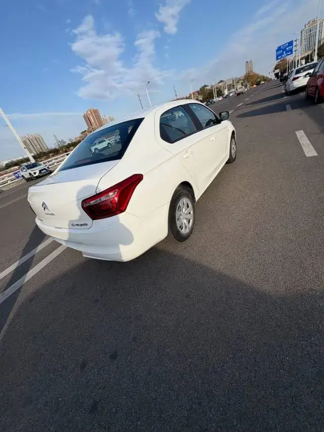 2017 CITROEN ELYSEE thumbnail 3