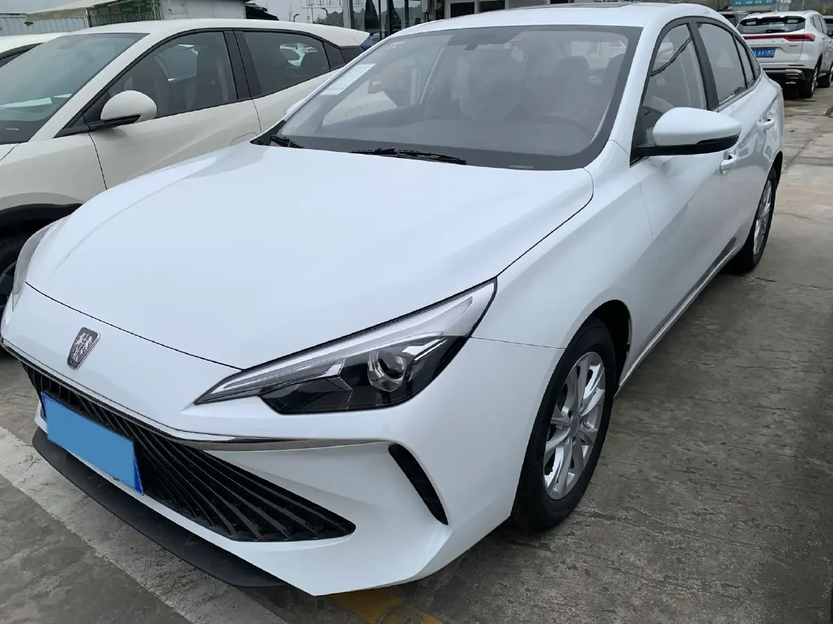 2023 Roewe i5 1.5L 129HP L4 CVT