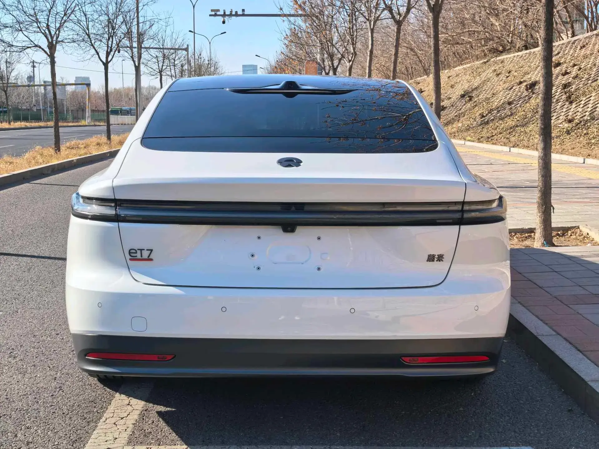 2023 NIO ET7 thumbnail 4