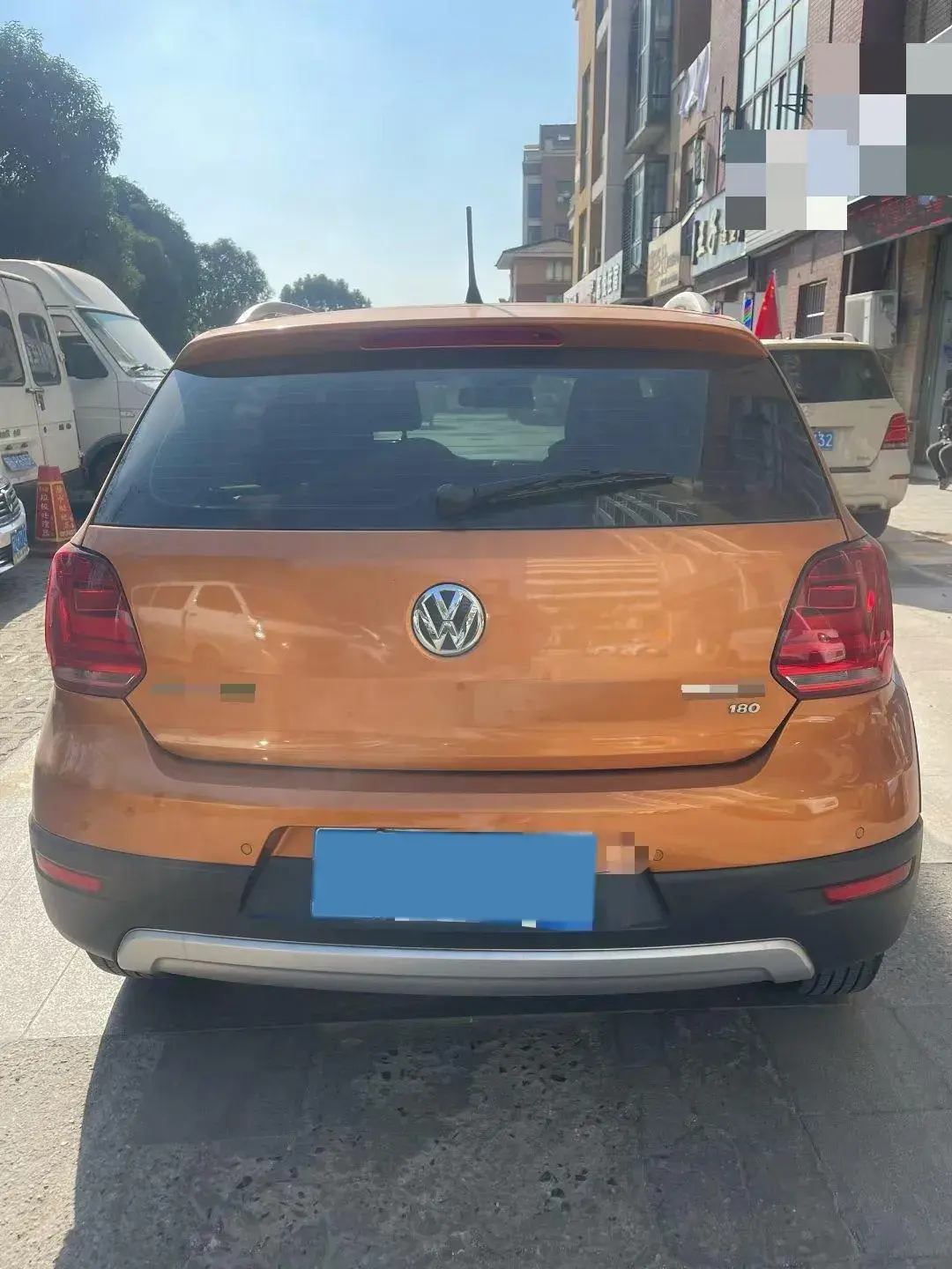 2016 VOLKSWAGEN POLO thumbnail 3