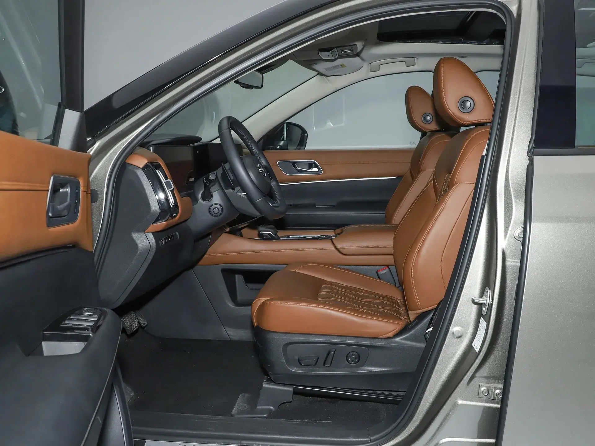 2024 NISSAN PATHFINDER thumbnail 3