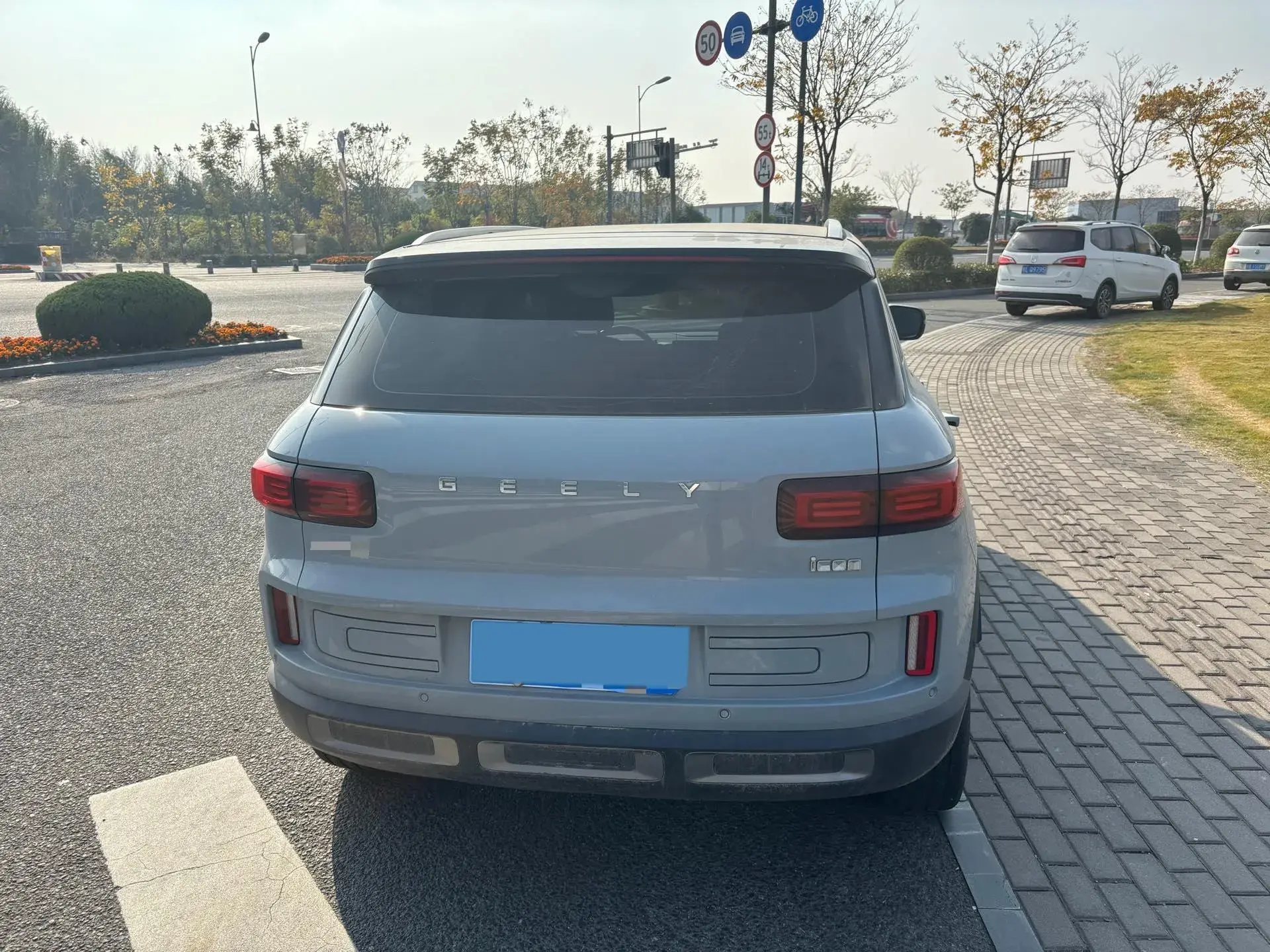 2020 GEELY ICON thumbnail 4