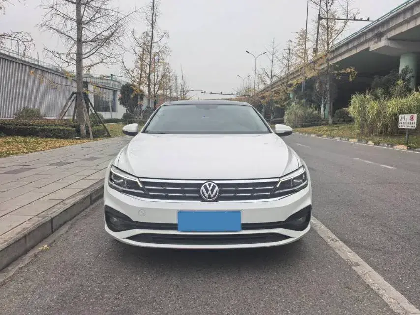 2021 VOLKSWAGEN LAMANDO thumbnail 2