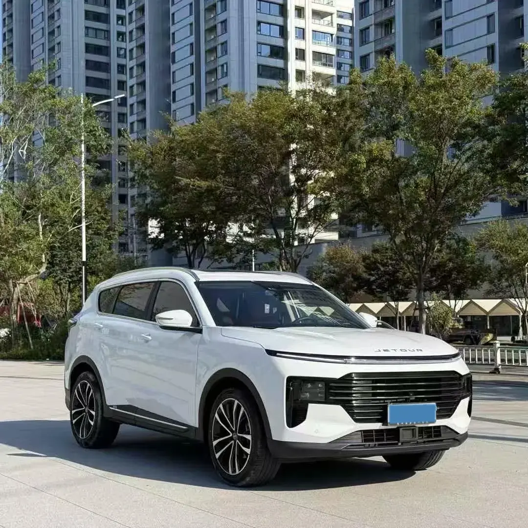 2025 JETOUR X70 thumbnail 3