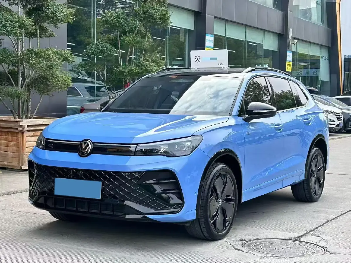2024 Volkswagen Tiguan L 2.0T 220HP L4 7DCT