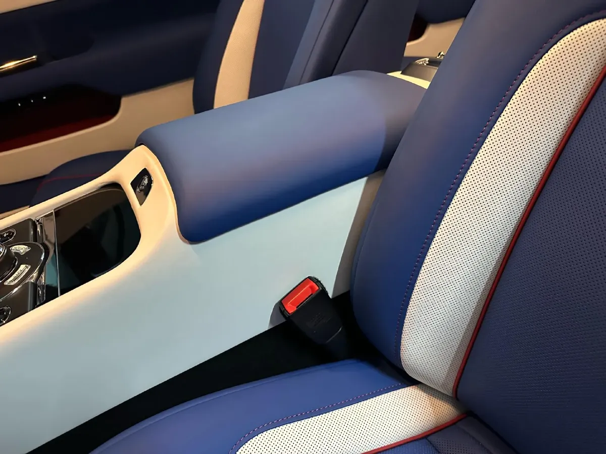 2017 Rolls-Royce Wraith 6.6T 632HP V12 8AT,autocango,china used car exporter,china ev exporter,chinese used car exporter,chinese used ev exporter