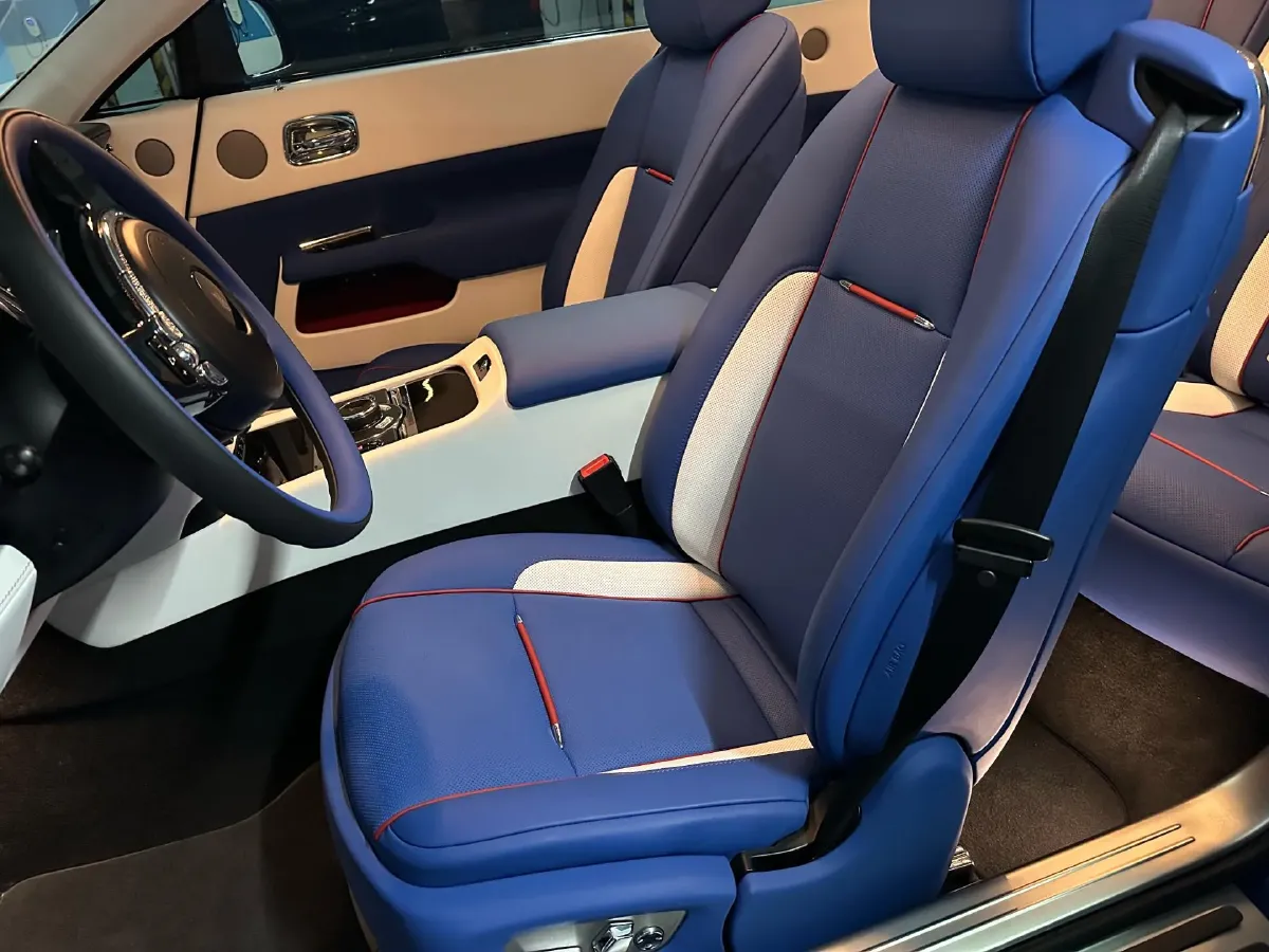 2017 Rolls-Royce Wraith 6.6T 632HP V12 8AT,autocango,china used car exporter,china ev exporter,chinese used car exporter,chinese used ev exporter