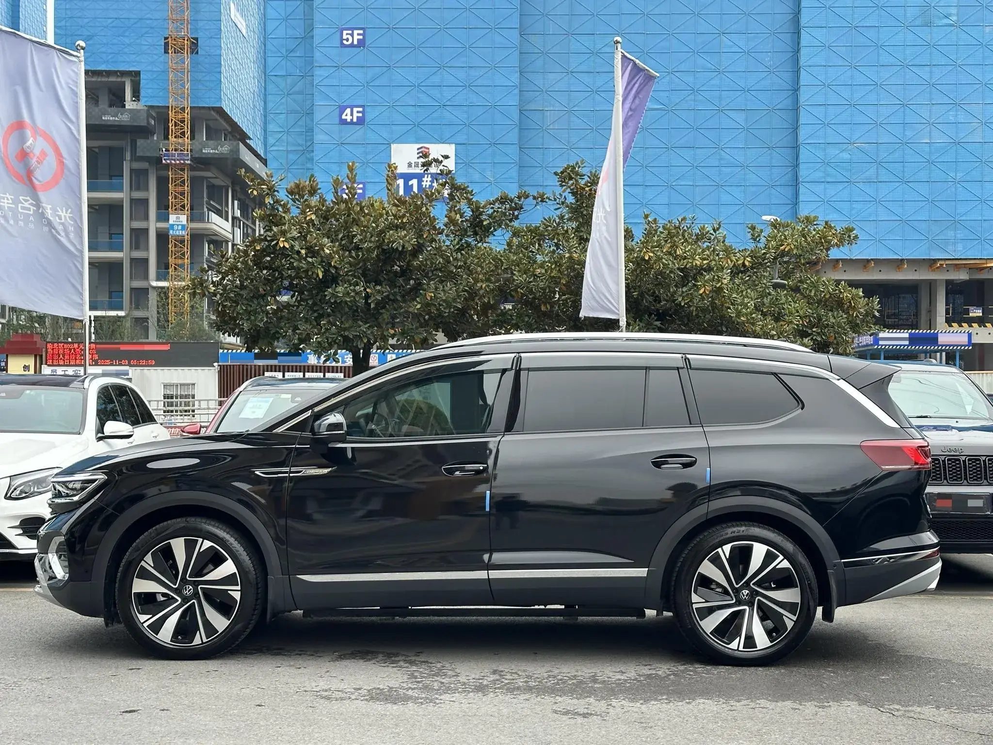 2023 VOLKSWAGEN TALAGON thumbnail 4