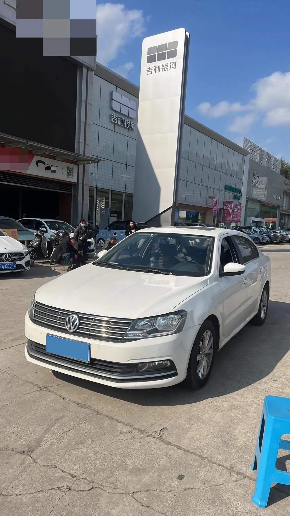 2017 VOLKSWAGEN LAVIDA view 1