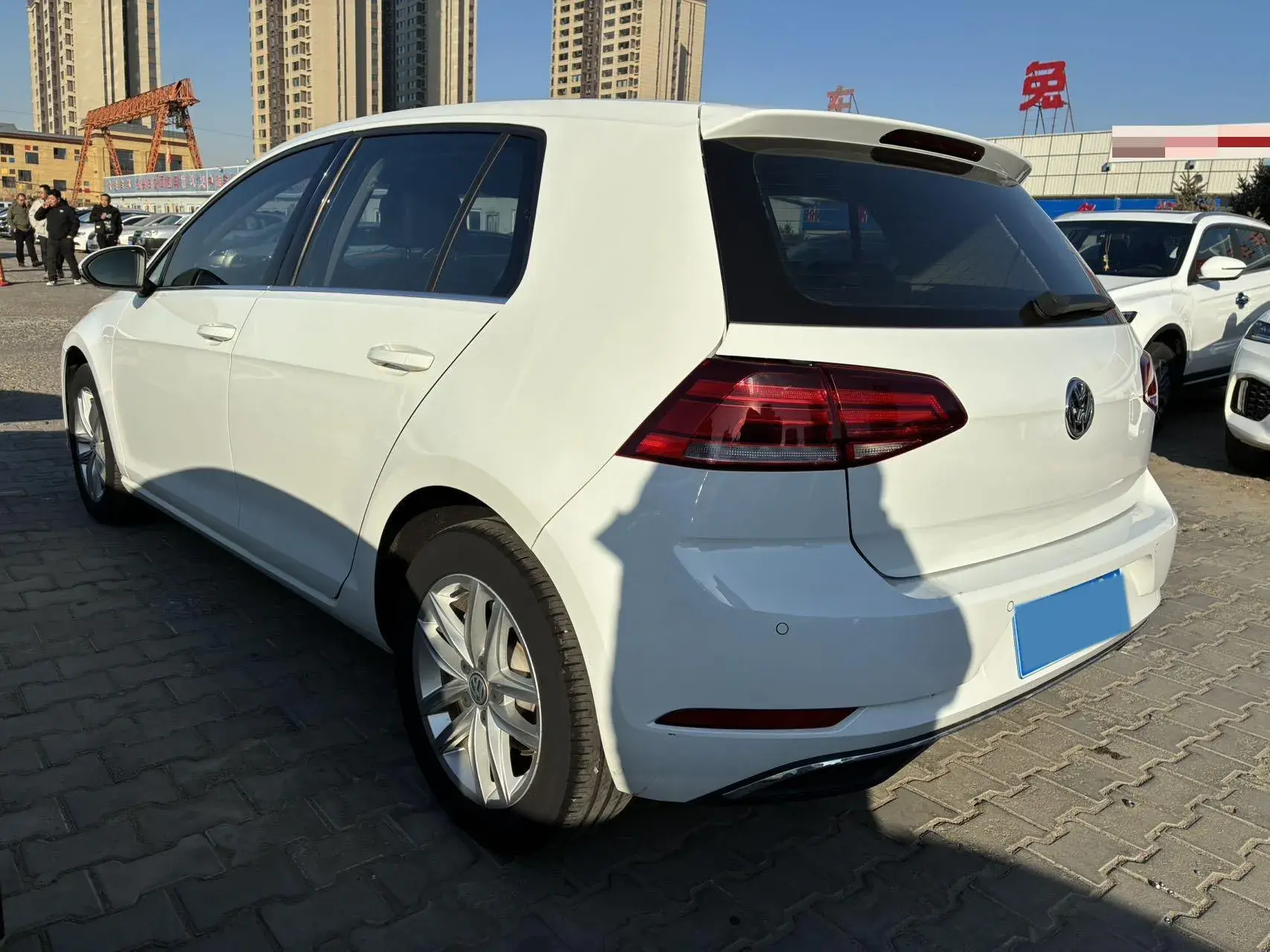 2018 VOLKSWAGEN GOLF thumbnail 4