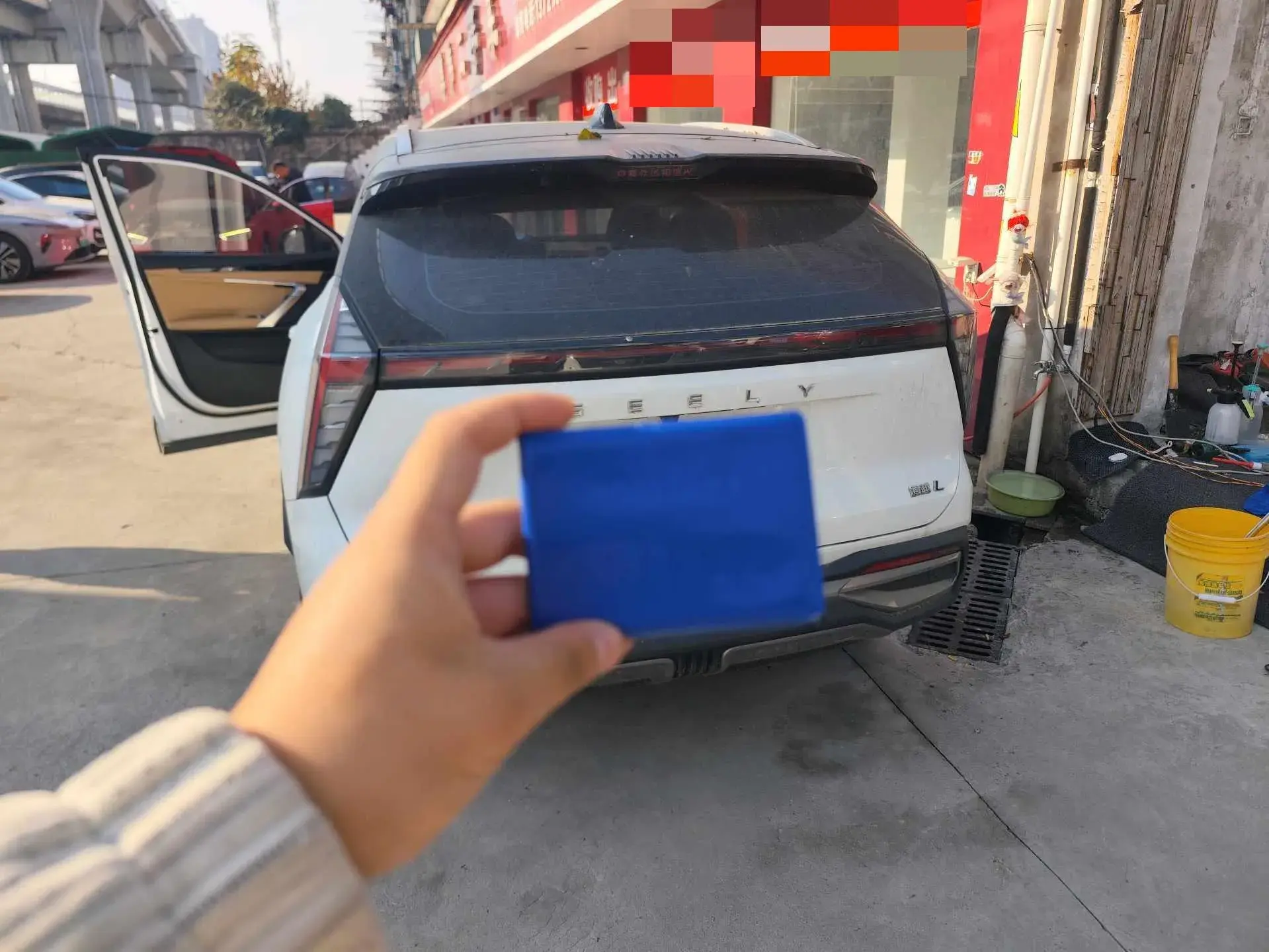 2023 GEELY STARRAY thumbnail 3